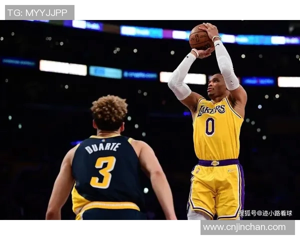 巅峰科比对决威少谁能在关键时刻逆转胜局的传奇对抗 巅峰科比对决威少谁能在关键时刻逆转胜局的传奇对抗